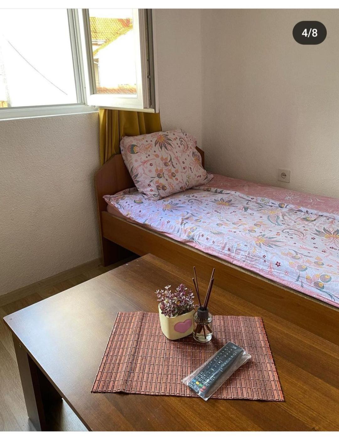 Guest House Zarnovel Palace โอครีด ภายนอก รูปภาพ